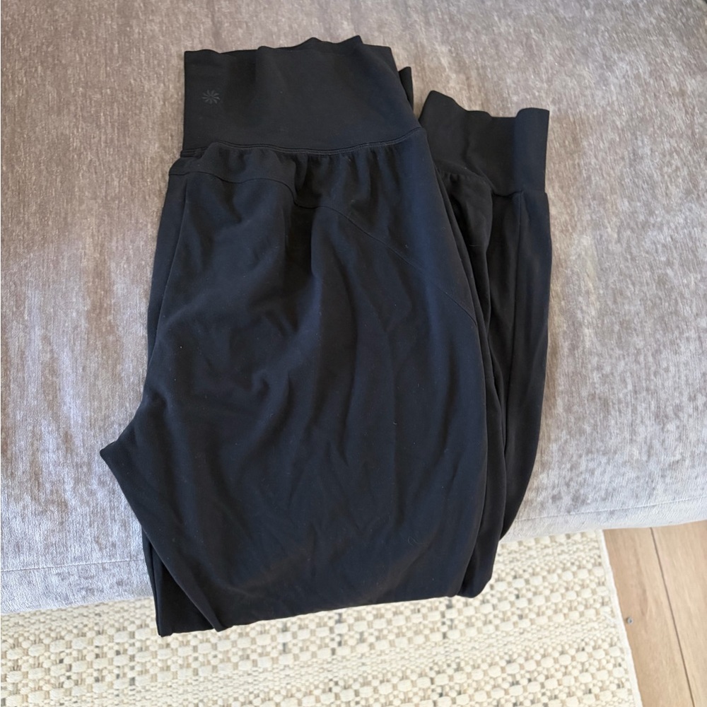Athleta Black Salutation Jogger